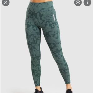Gymshark Adapt Camo Seamless Leggings - Dark Green